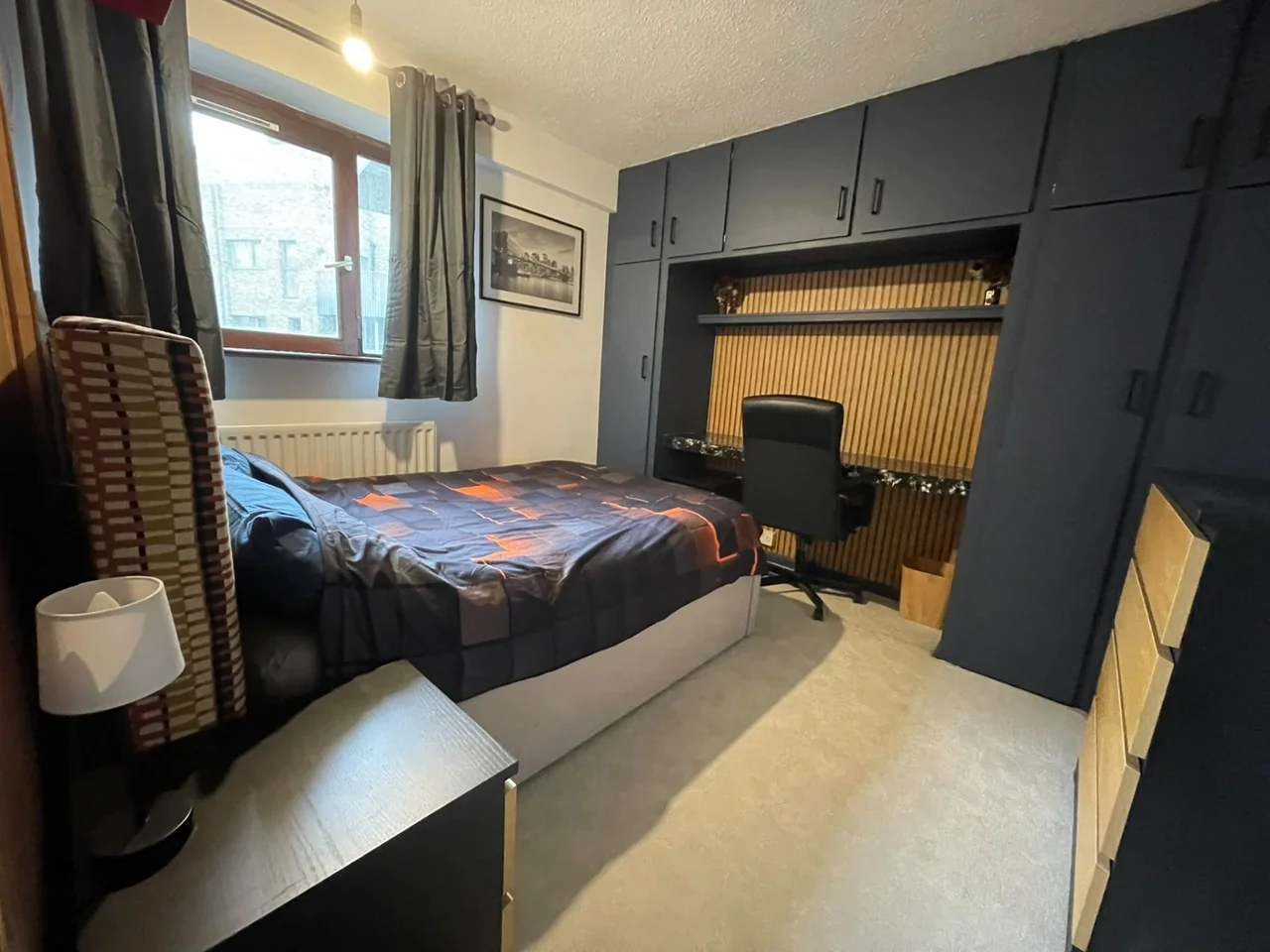 Room Rotherhithe New Road in Greater London