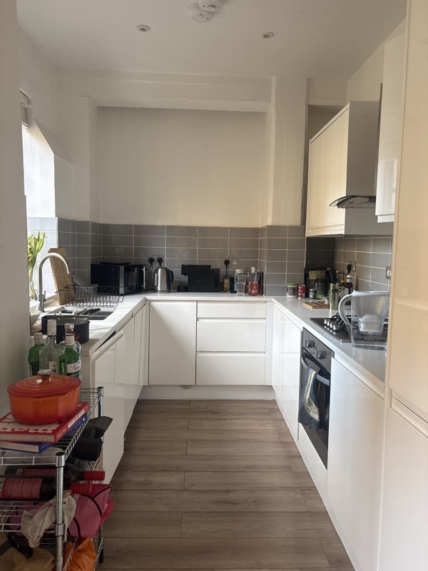 Flat Tyssen Street in Greater London