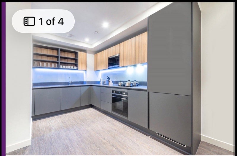Flat Admiralty Avenue in Greater London