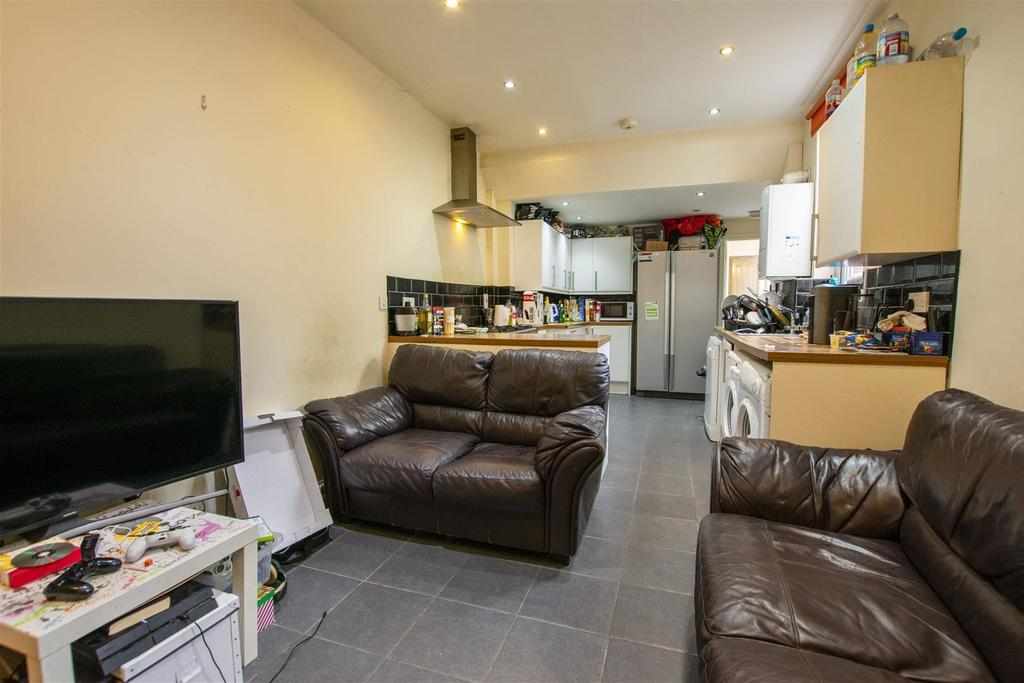 Flat Bournbrook Road in Birmingham