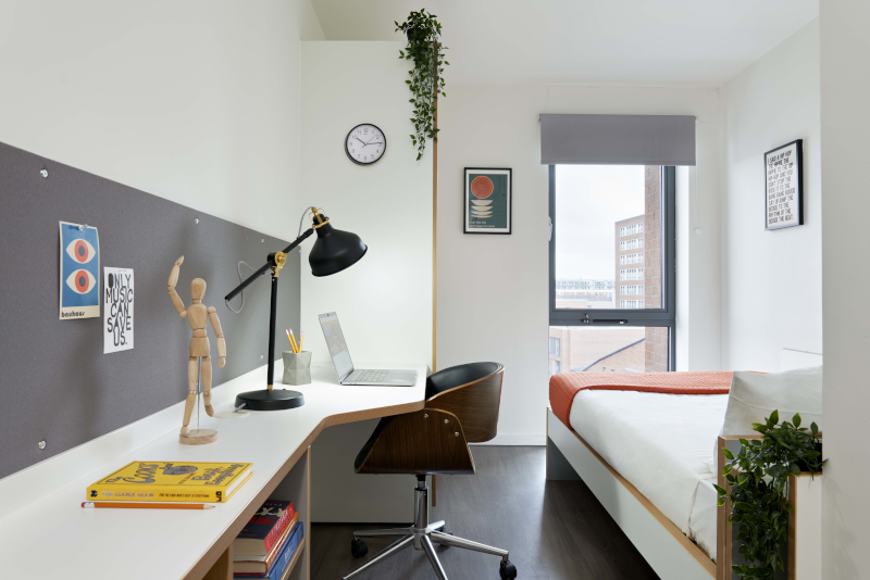 Room Red Hill in Sheffield
