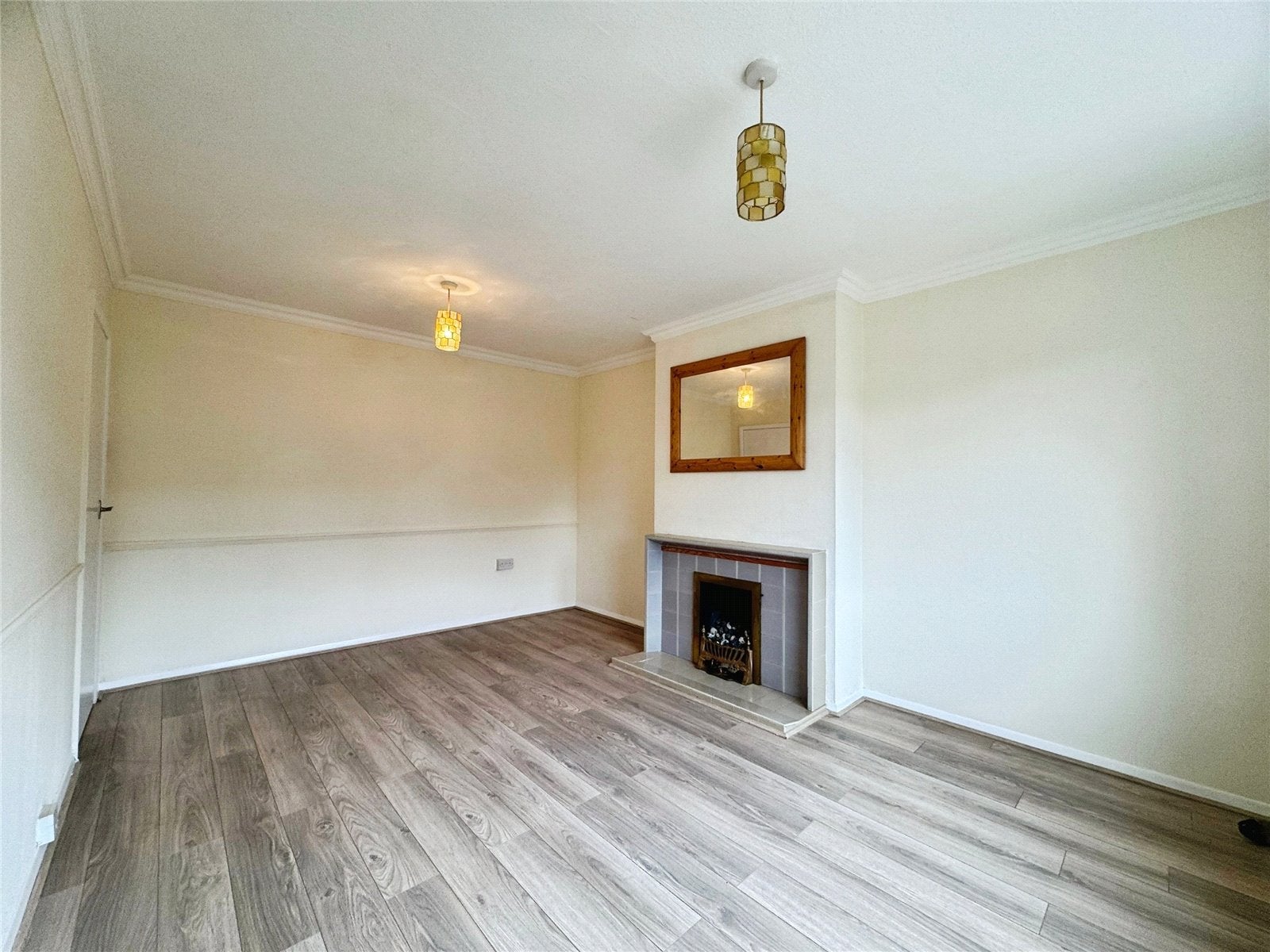 Flat Leer Court in Reading
