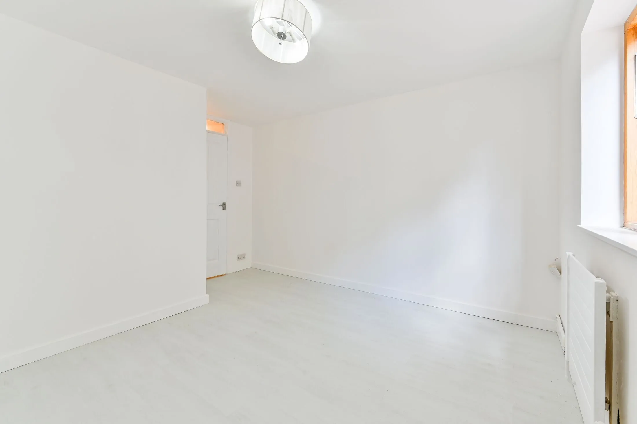Flat Oakshott Court in Greater London