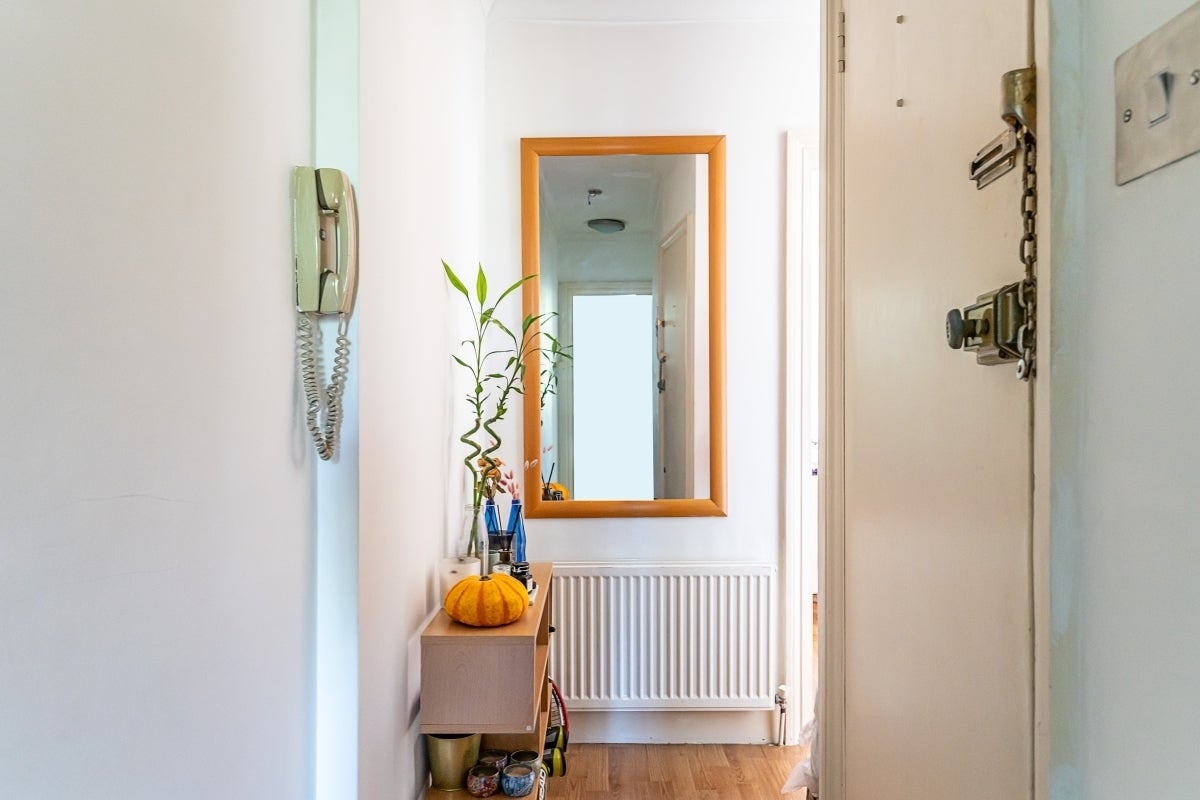Flat Elgin Avenue in City of Westminster