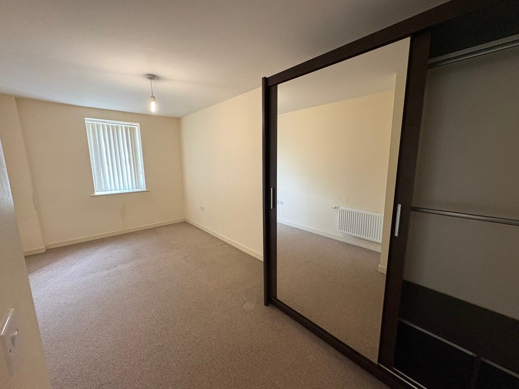 Flat Salisbury Road in Greater London