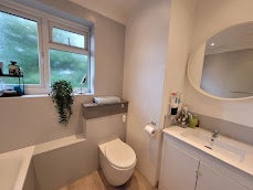 Room Millwood Road in Greater London