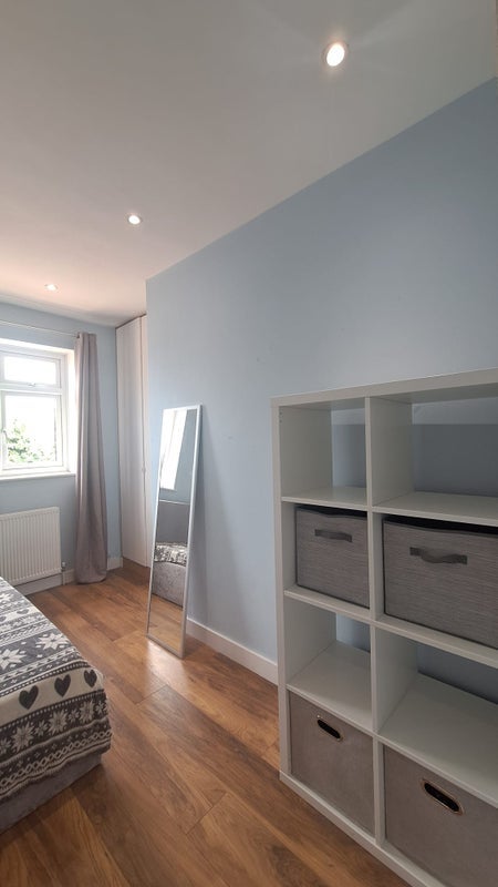 Room Millwood Road in Greater London