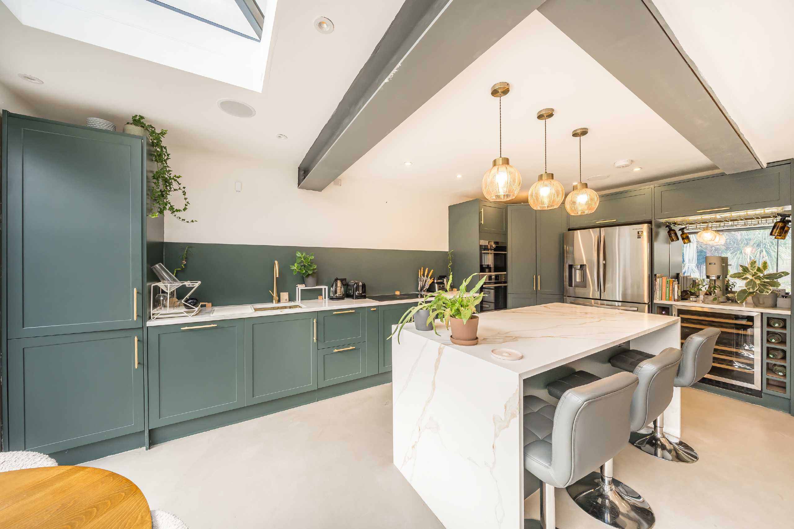 Flat Longley Road in Greater London