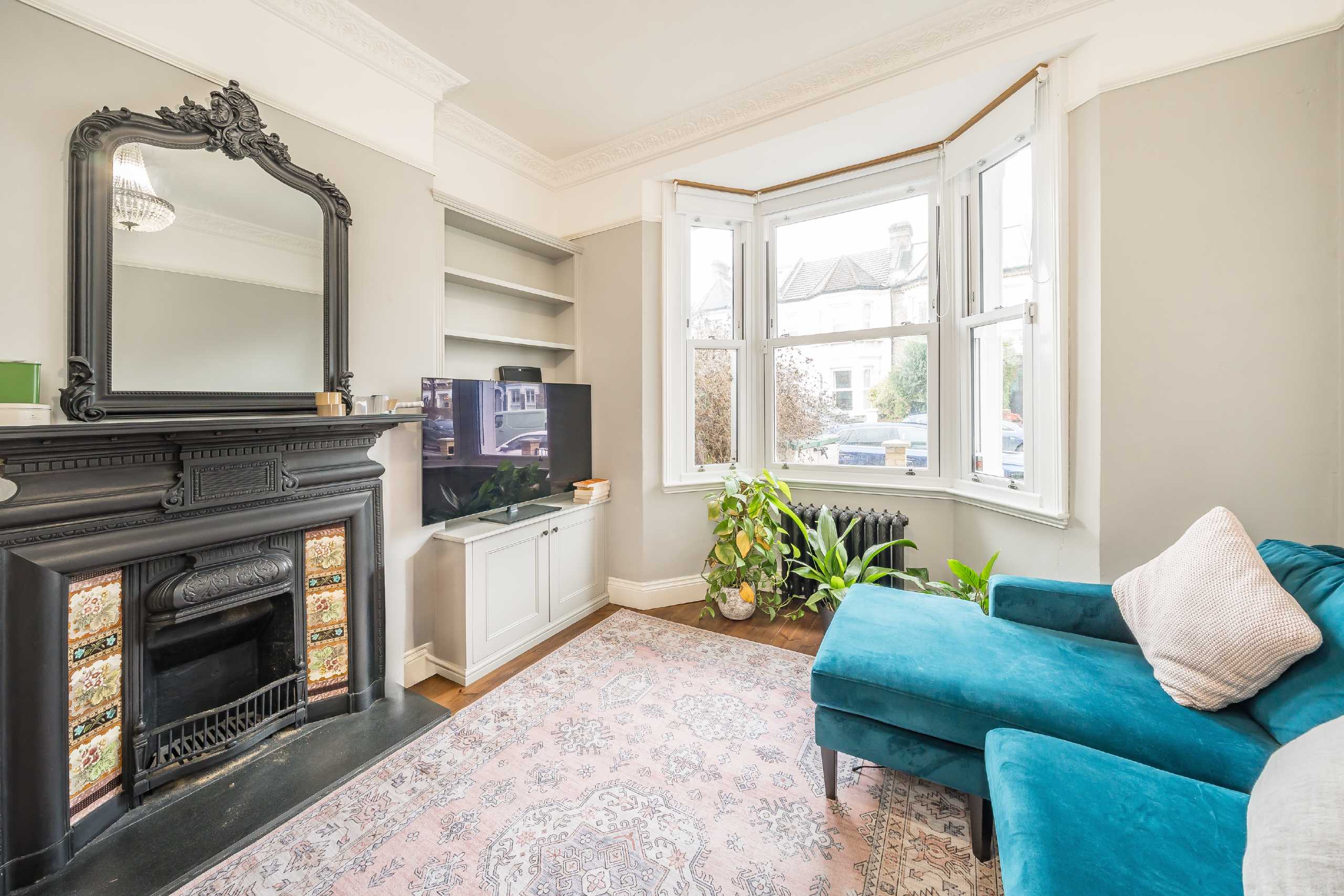 Flat Longley Road in Greater London