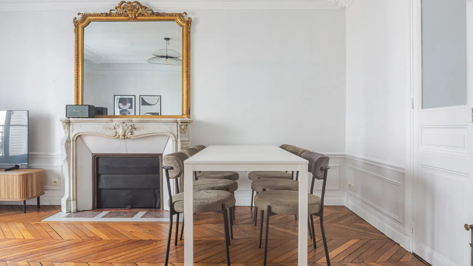 Appartement Rue de Ponthieu à Paris