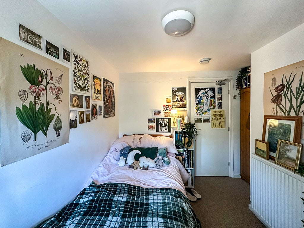 Room Newmarket Road (shared-use path) in Cambridge