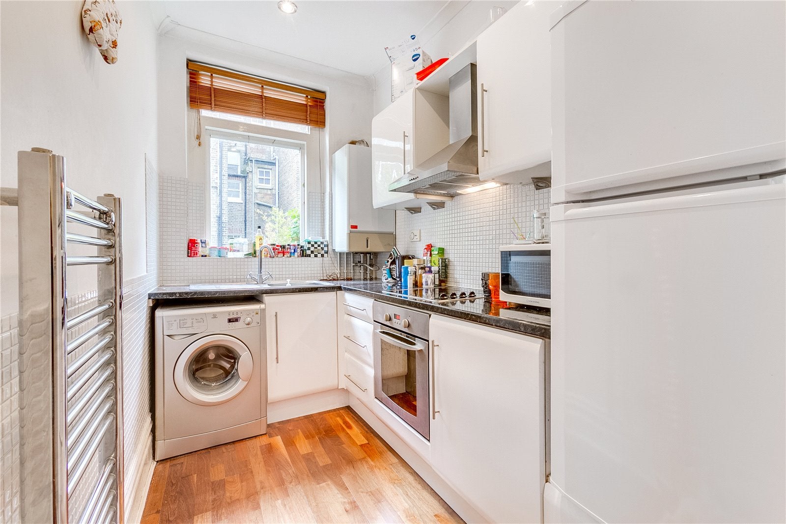 Flat Comeragh Road in Greater London