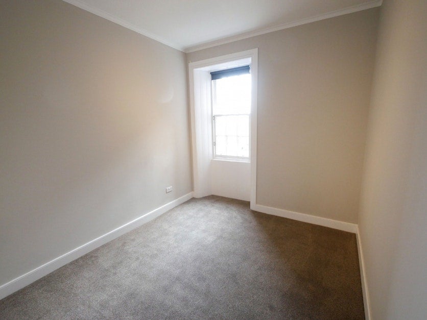 Flat Gullan's Close in City of Edinburgh