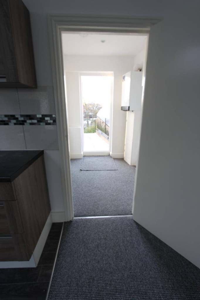 Flat Masons Avenue in Greater London