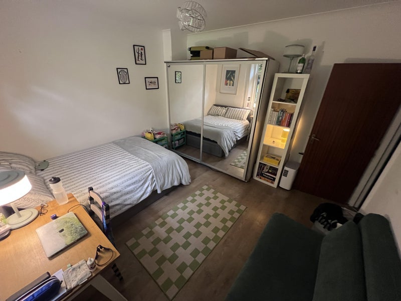 Room Petherton Road in Greater London