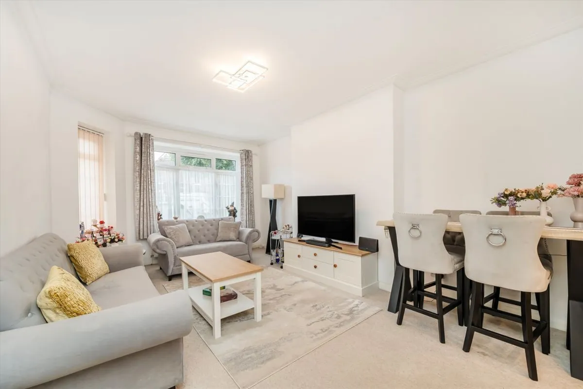 Flat Springfield Road in Greater London