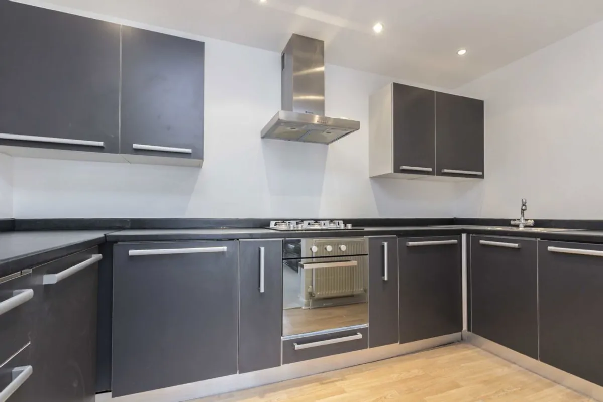 Flat Springfield Road in Greater London