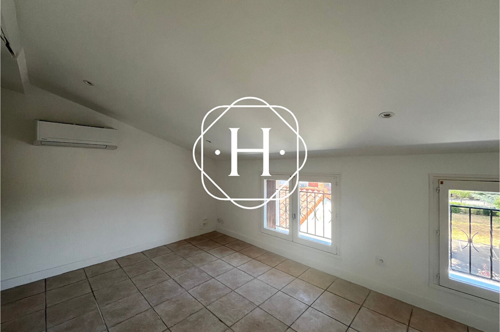 Flat Rue Charles Robin in Bourg-en-Bresse
