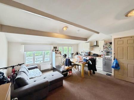 Flat Misterton in Peterborough