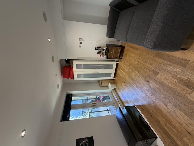 Room Paddington Green in City of Westminster