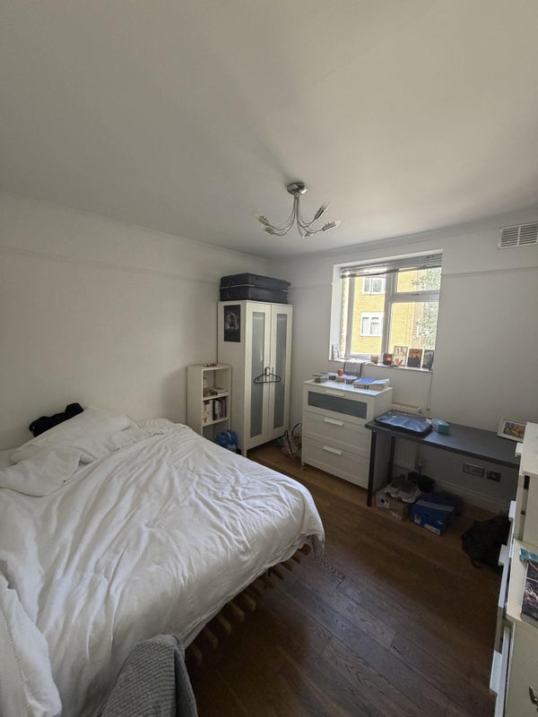 Room Paddington Green in City of Westminster