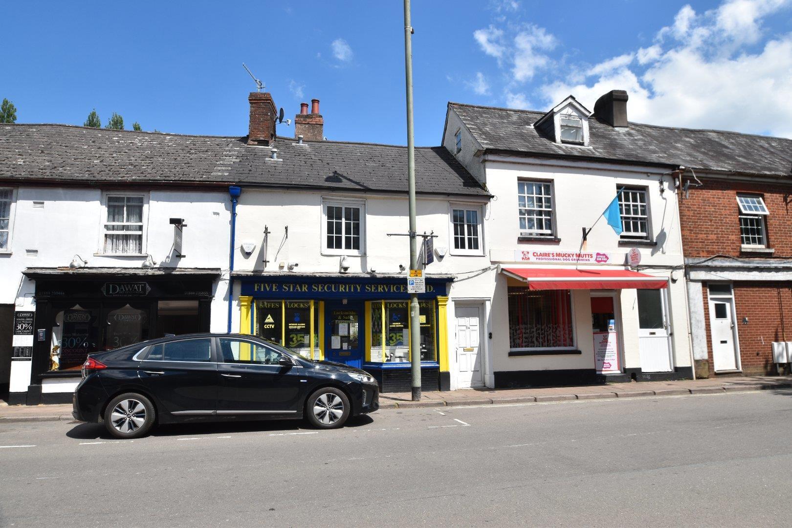 Flat Old Tiverton Road in Exeter