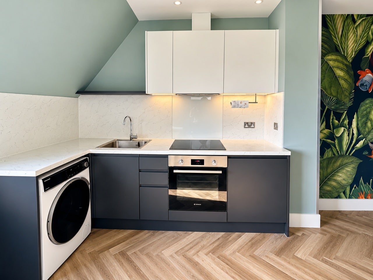Flat Cleeve Road in Mole Valley
