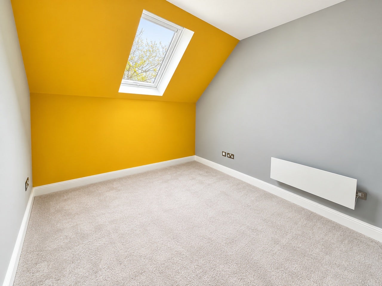 Flat Cleeve Road in Mole Valley