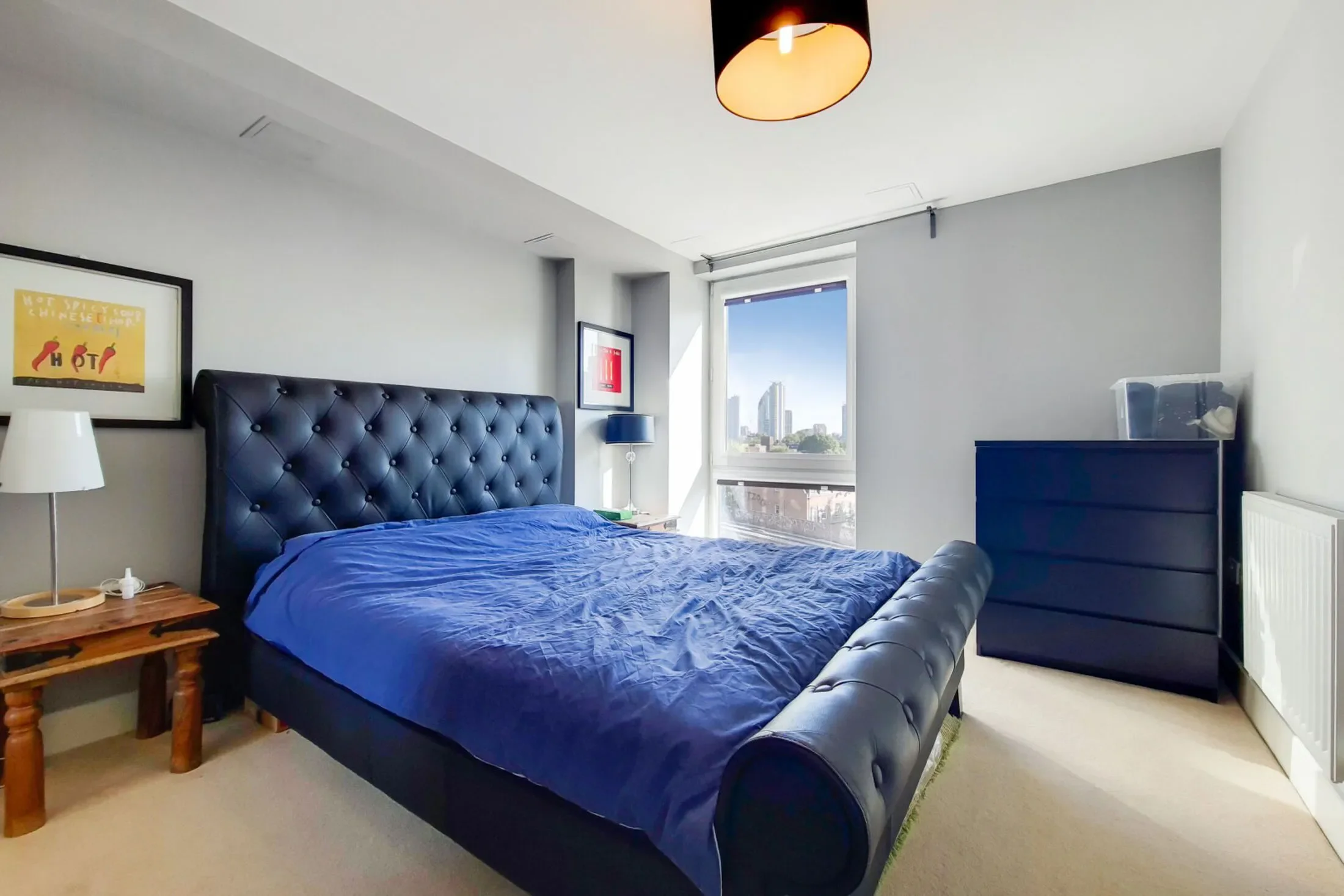 Flat Salamanca Place in Greater London
