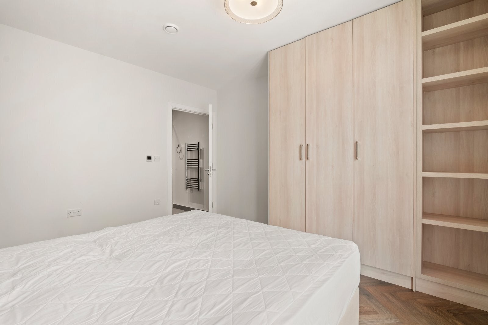 Flat Carlton Vale in Greater London