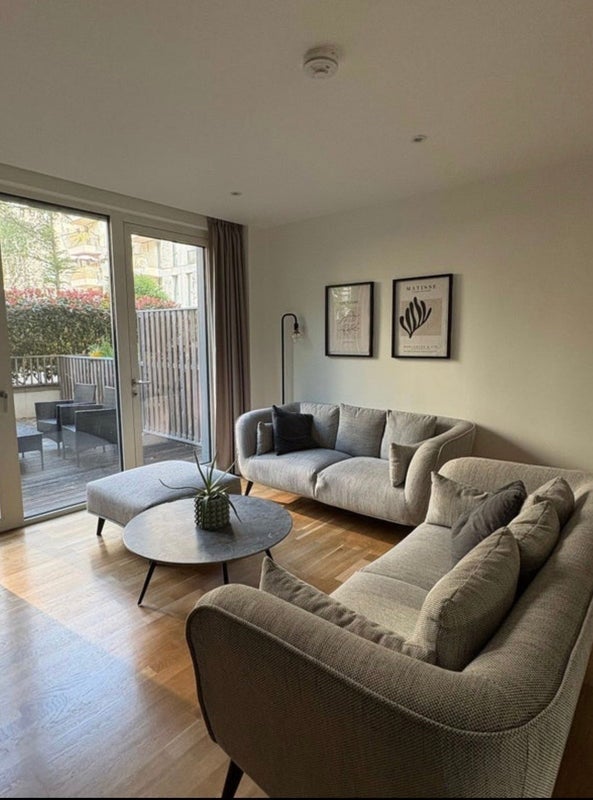 Room Mirabelle Gardens in Greater London