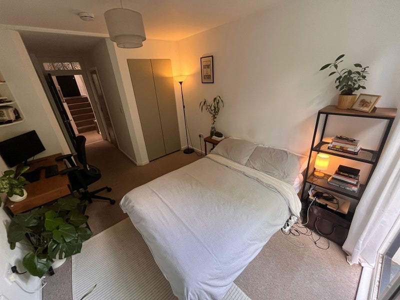 Room Reighton Road in Greater London