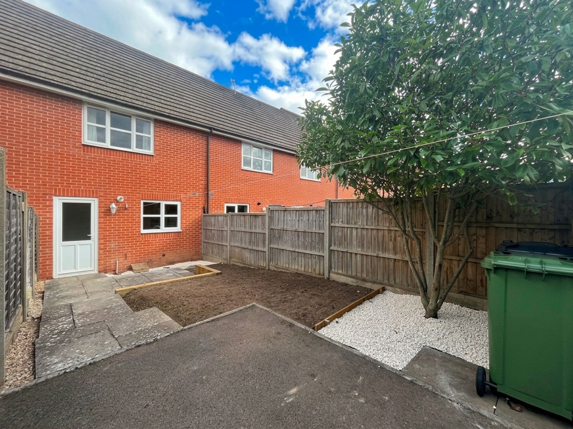 House Peewit Road in Wychavon