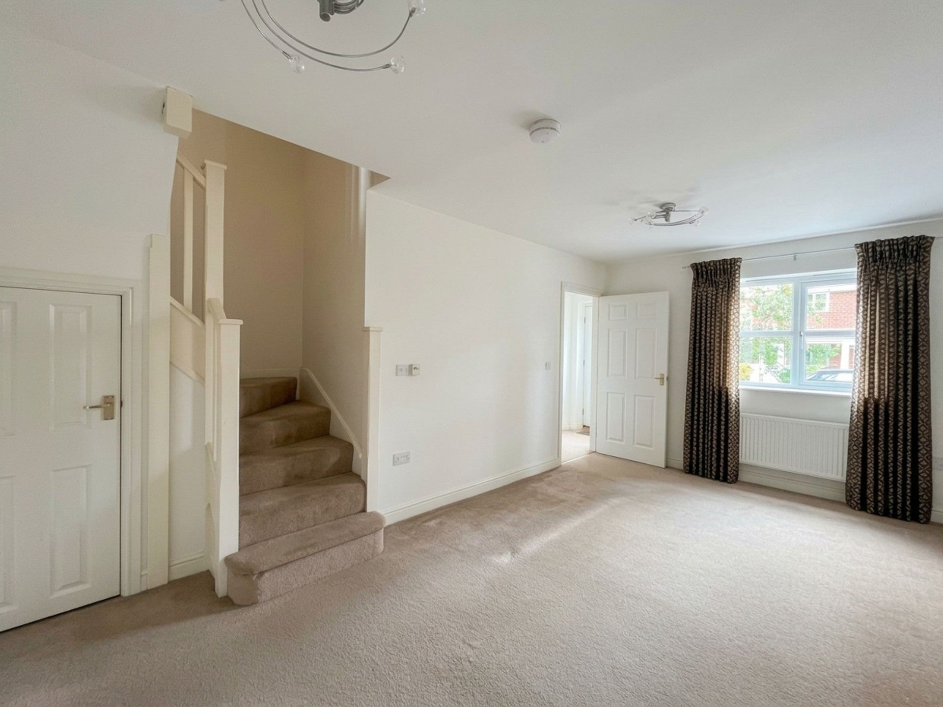 House Peewit Road in Wychavon
