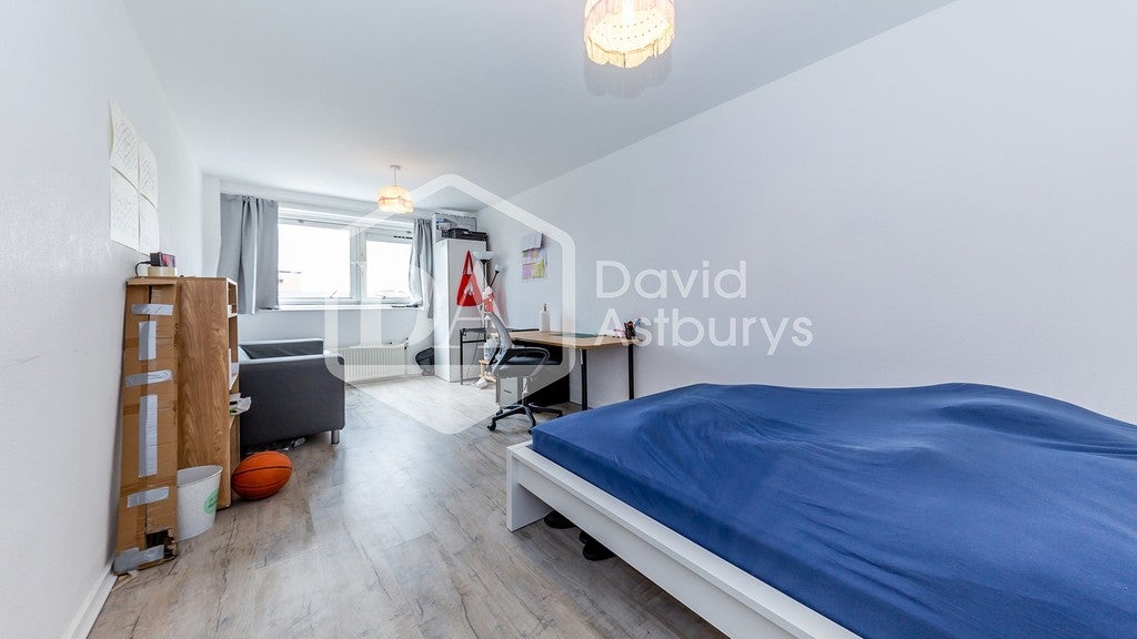 Flat York Way in Greater London