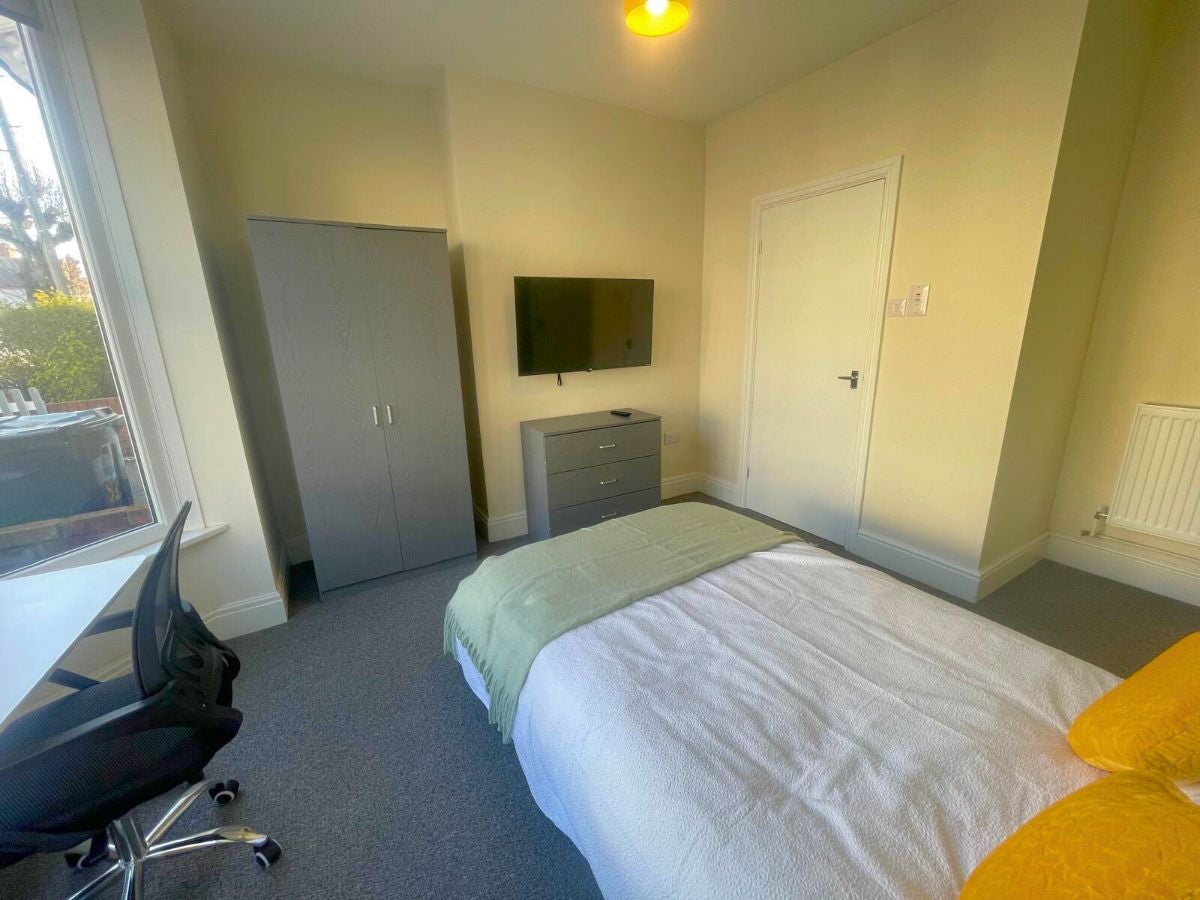 Room Legsby Avenue in Grimsby