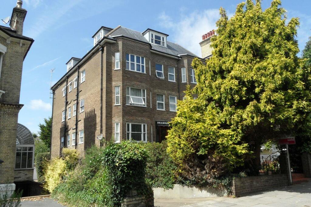 Flat Eaton Gardens in Portslade by Sea