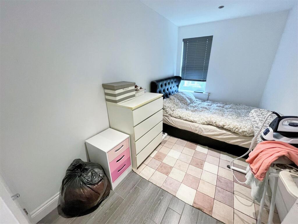 Flat Eaton Gardens in Portslade by Sea
