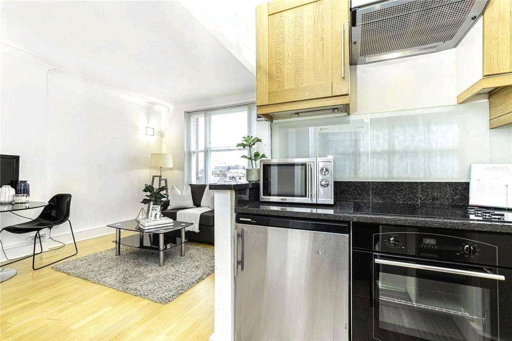 Flat Duke Street in City of Westminster