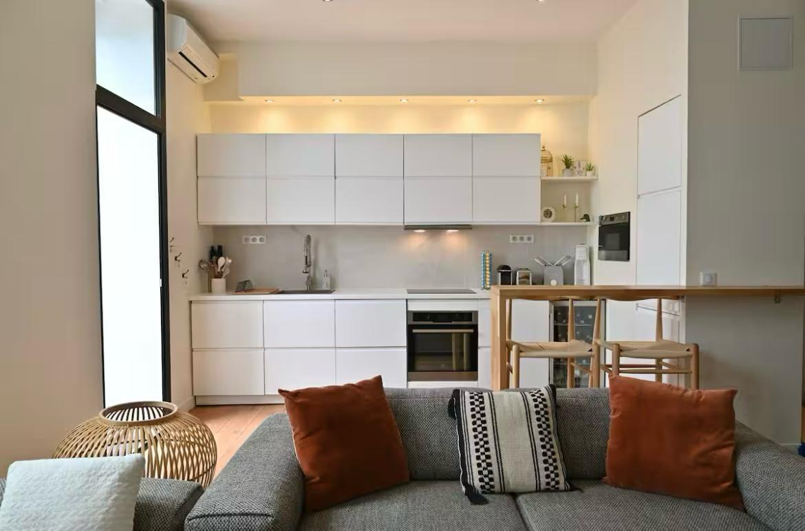 Flat Rue Edmond Rostand in Marseille