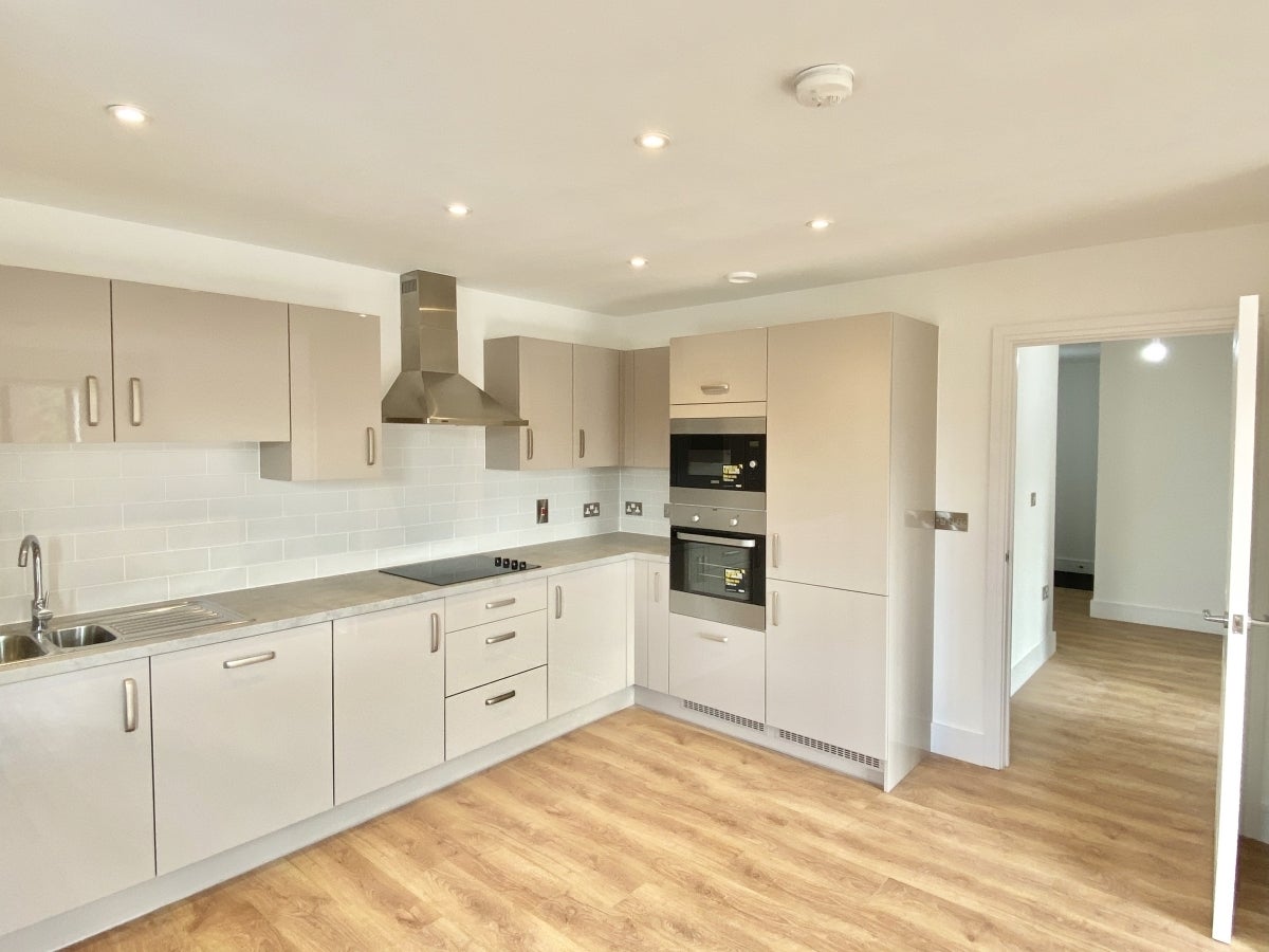 Flat Darbyshire Road in Rushmoor