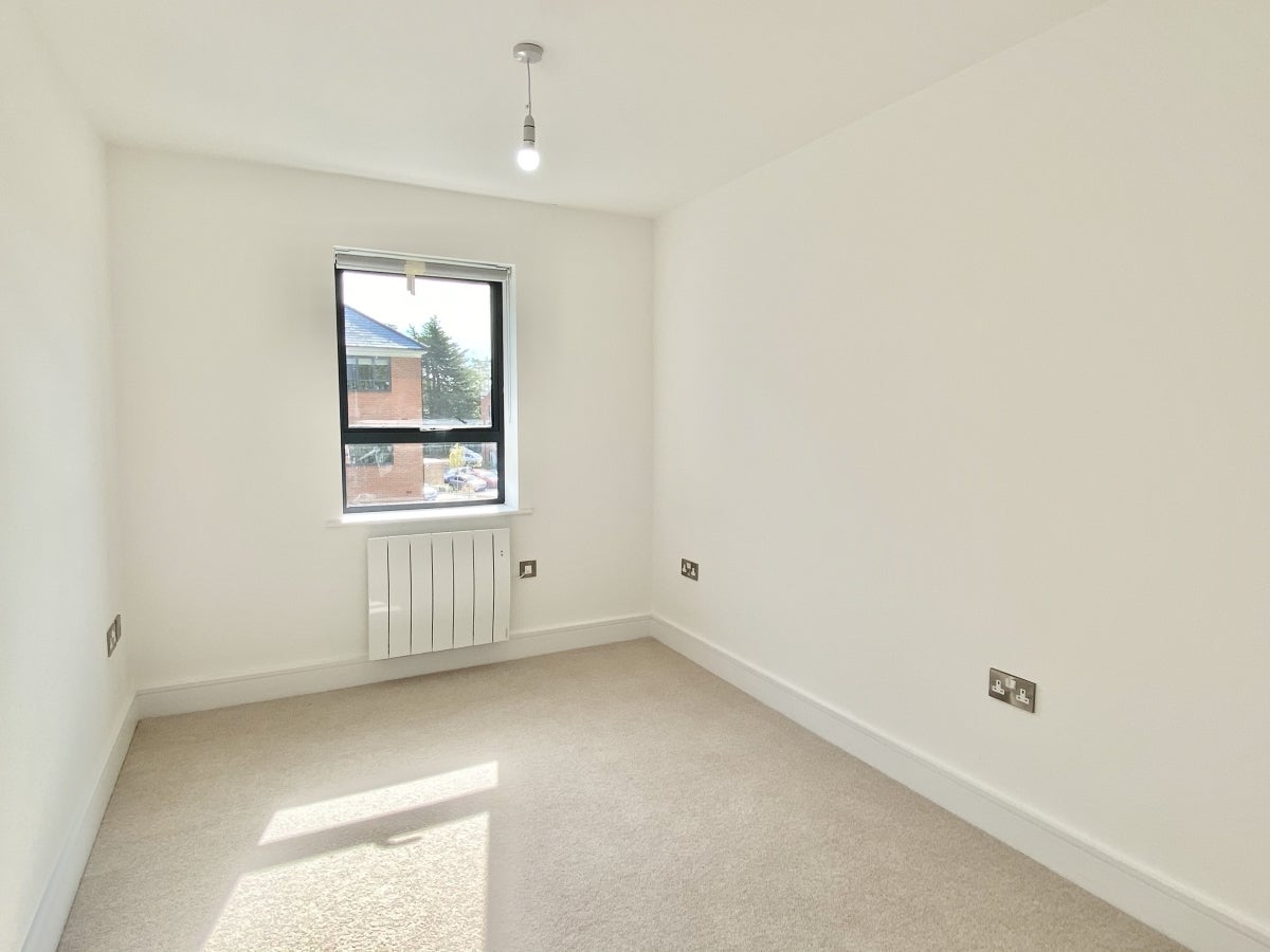 Flat Darbyshire Road in Rushmoor