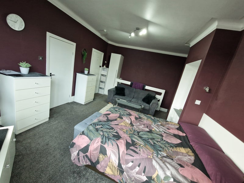 Flat Cornwall Avenue in Blackpool