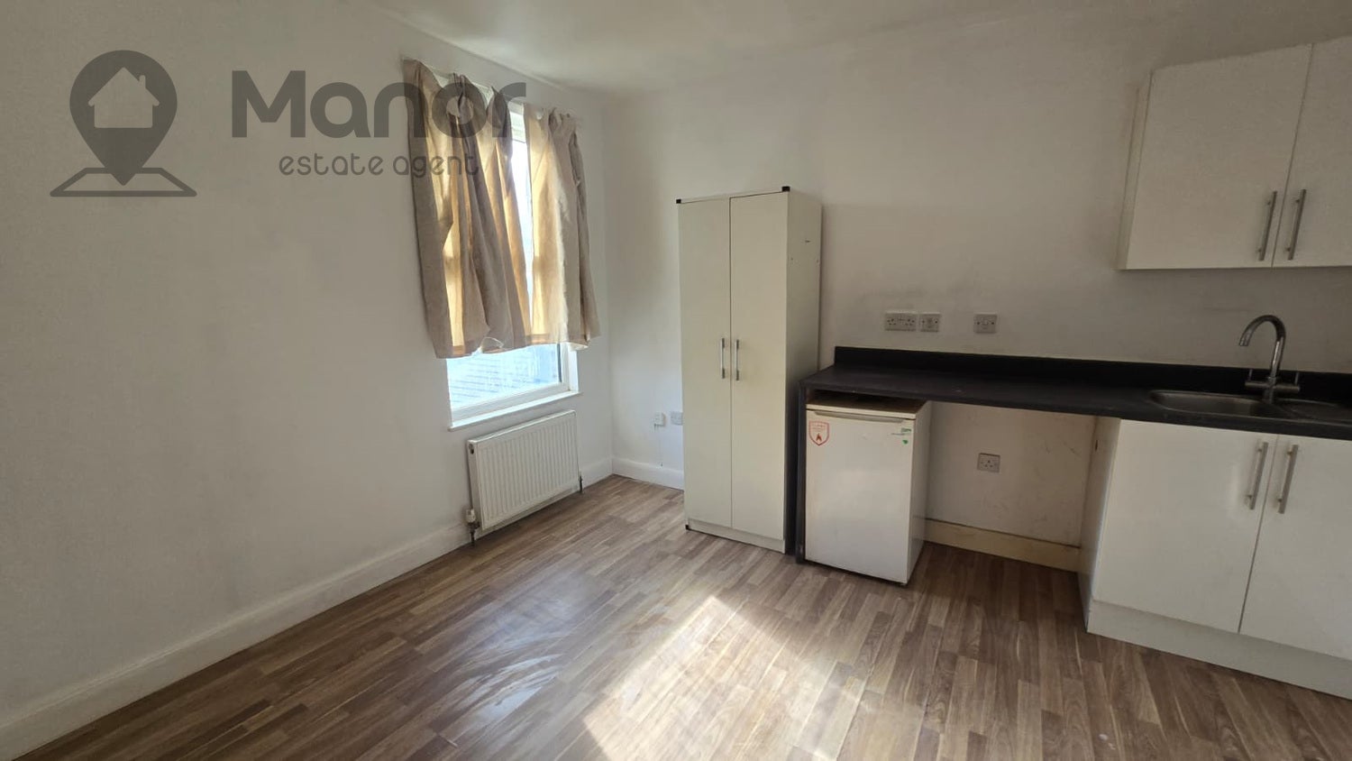 Flat Brentwood Road in Greater London
