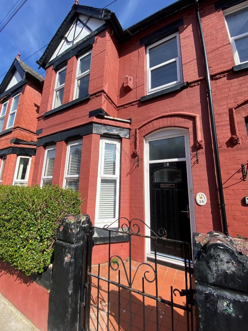 House Curzon Road in Oxton