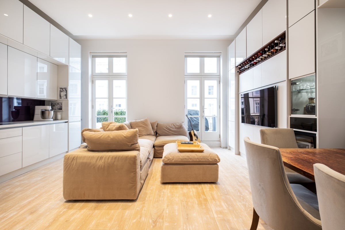 Flat Belgrave Road in City of Westminster
