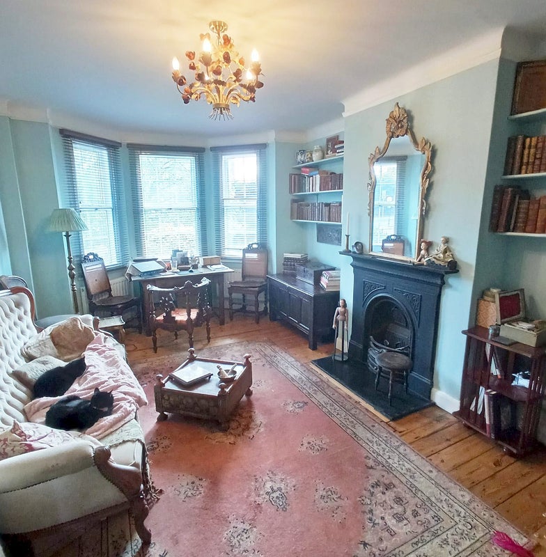 Room Aylmer Road in Greater London
