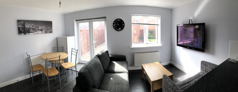 Room Valley Drive in Tamworth