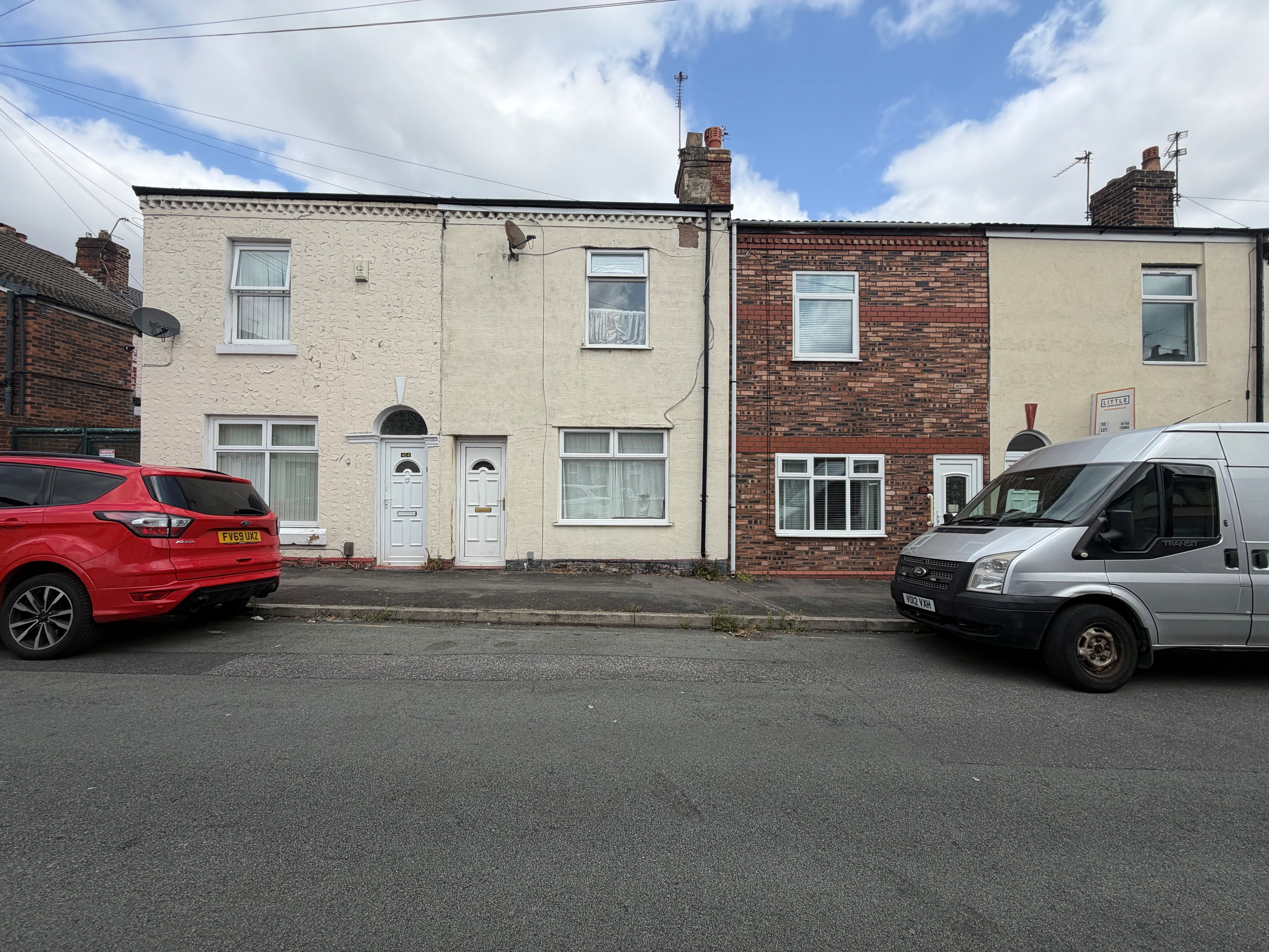 House Ross Street in Widnes
