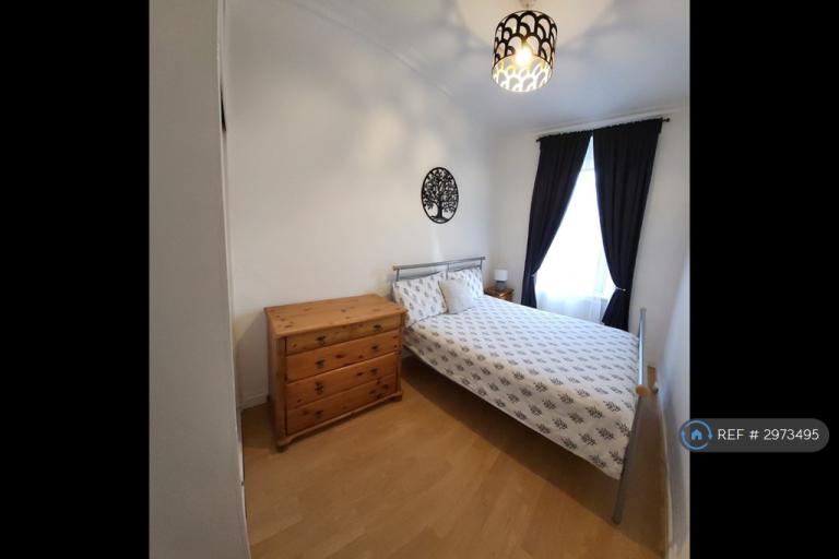 Flat Lamond Place in Aberdeen City